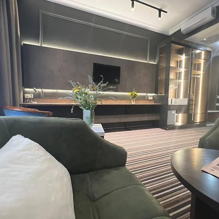 Sapar Standart Hotel Šymkent Exteriér fotografie