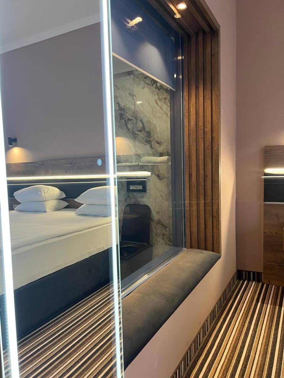 Sapar Standart Hotel Šymkent Exteriér fotografie