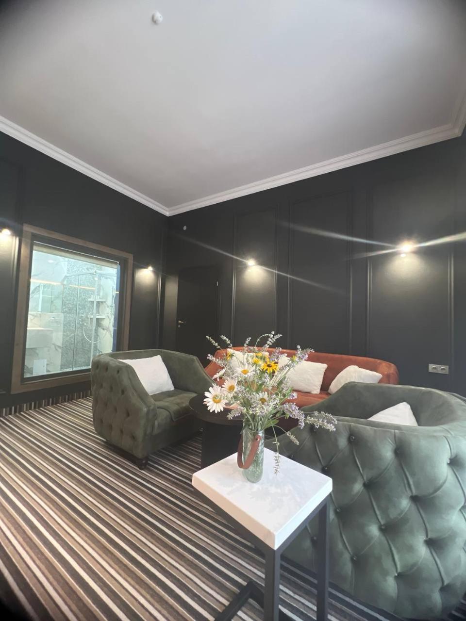 Sapar Standart Hotel Šymkent Exteriér fotografie